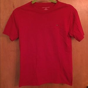 Tommy Hilfiger T-Shirt Red size L (12-14)